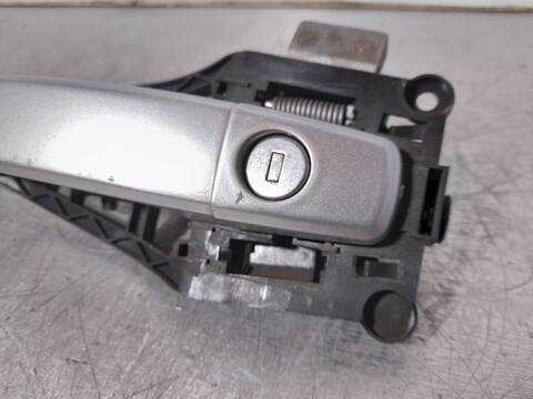 Foto 3ª: Maneta Exterior Delantera Izquierda Opel Astra 1.7 16V CDTI 101CV 74KW [Z17DTH] (2005)