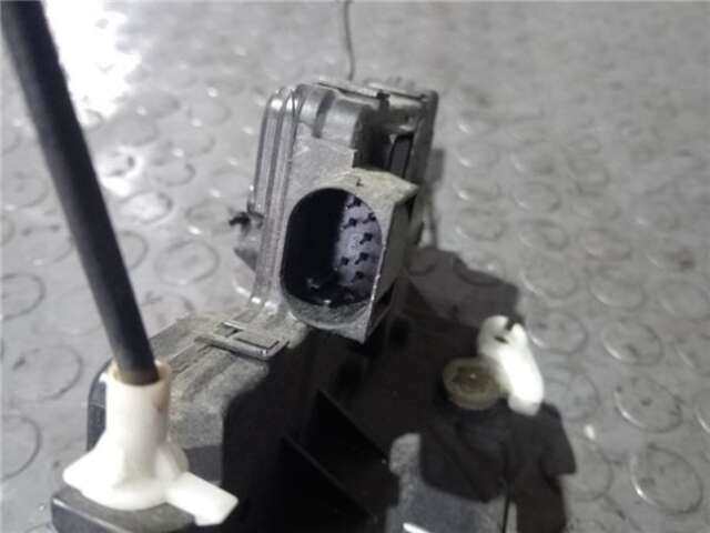 Foto 3ª: Cerradura Puerta Trasera Izquierda Bmw Serie 3 315 2.0 318D [2.0 LTR. - 85 KW DIESEL CAT (1951 CM3)] [M47 D20 (204D1)]