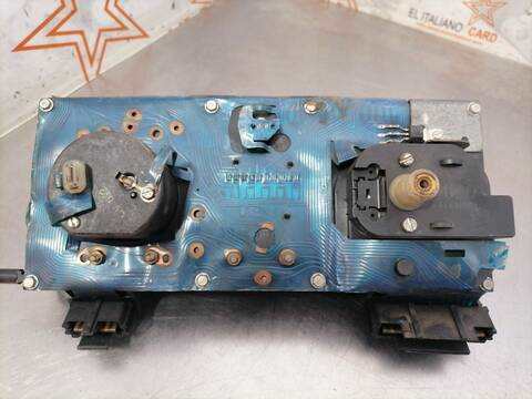 Foto 4ª: Cuadro de Instrumentos Volkswagen Santana 75CV 55KW (1981)