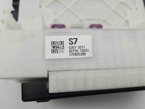 Foto 2ª: Caja Reles Fusibles Toyota CHR 2.0 HYBRID MAXH21L) 150CV 111KW [M20A] (2025)