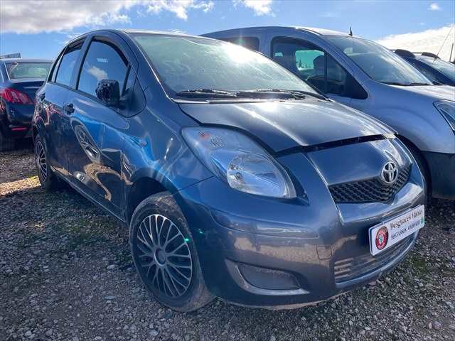 Foto 3ª: Kit Repuestos Delanteros Toyota Yaris 1.0 G 70cv [1KR] (2009)