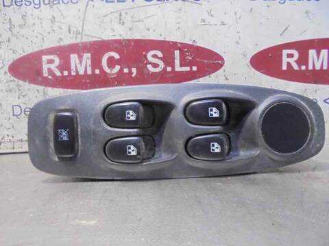 Foto 3ª: Botonera Elevalunas Hyundai Accent GL 5P 86CV 63KW [G 4EA] (2004)