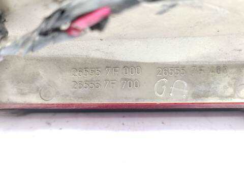 Foto 3ª: Piloto Trasero Izquierdo Nissan Terrano 2.7 TDI 4WD 125CV 92KW