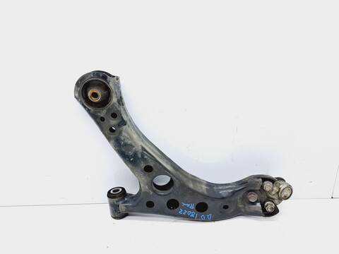 Foto 3ª: Brazo Suspension Delantero Derecho Toyota Corolla 1.8 98CV 72KW [2ZRFXE] (2022)