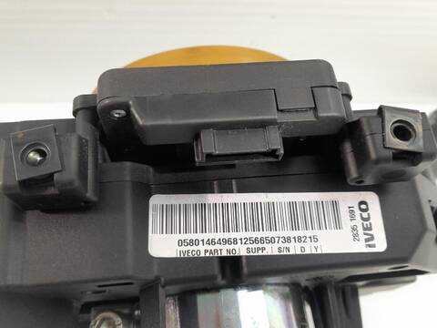 Foto 2ª: Mando Multifuncion Iveco Daily 2.3 DIESEL CAT 126CV (2014)