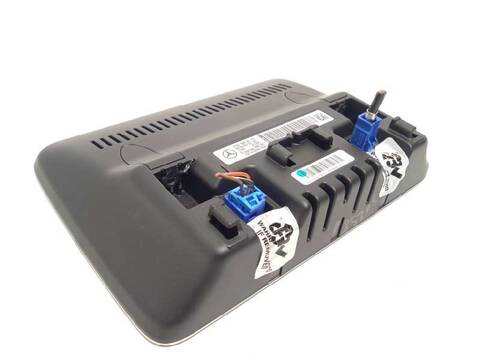 Foto 3ª: Pantalla Multifuncion Mercedes Clase G 230 GLA 180 156.942) 122CV 90KW [270910] (2018)