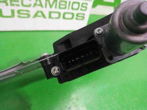 Foto 3ª: Elevalunas Manual Trasero Derecho Nissan Qashqai 1.3 DIG-T 140CV [HR13DDT] (2013)