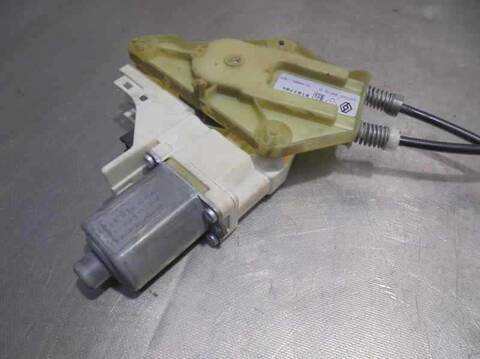 Foto 4ª: Elevalunas Manual Trasero Derecho Renault Fluence LIMITED 110CV 81KW [K9K J8] (2011)