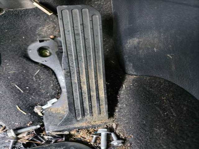 Pedal Acelerador Volkswagen Caddy TRENDLINE BMT 75CV 55KW
