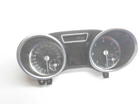Foto 3ª: Cuadro de Instrumentos Mercedes Clase ML 250 2.1 CDI 204CV 150KW AUT. 166.004) W166) OM651 (2011)