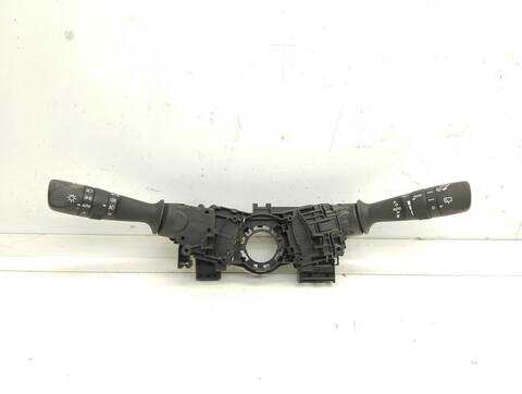 Mando Luces Toyota Auris HYBRID ACTIVE 99CV 73KW