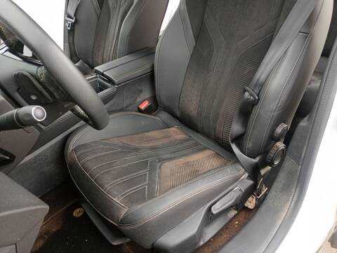 Foto 2ª: Asientos Traseros Peugeot 408 GT 131CV 96KW [HNS] (2024)