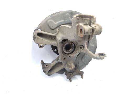 Foto 3ª: Mangueta Delantera Derecha Skoda Octavia 1.6 TDI 105CV 77KW [CLHA] (2015)