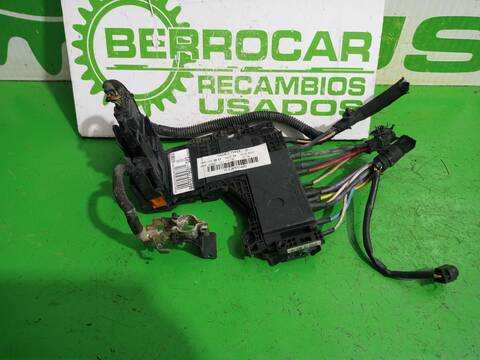 Caja Reles Fusibles Peugeot 508 ACTIVE 140CV 103KW