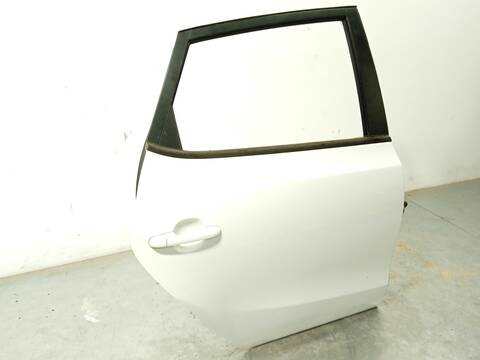 Foto 2ª: Puerta Trasera Derecha Hyundai i30 1.6 CRDI 90CV 66KW [D4FB] (2011)