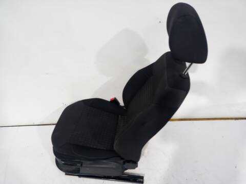Foto 3ª: Asiento Delantero Izquierdo Volkswagen Polo ADVANCE BLUEMOTION 90CV 66KW [CUSB] (2014)