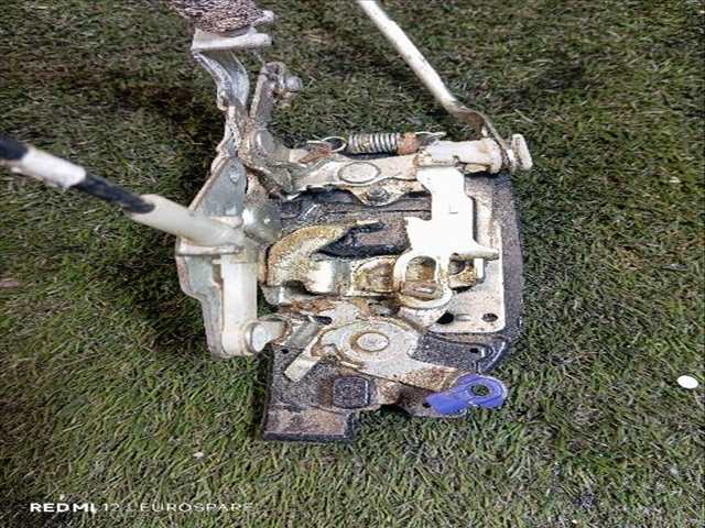 Foto 2ª: Cerradura Puerta Delantera Izquierda Toyota Land Cruiser 4.2 D HZJ 105 GX [1HZ] (2006)