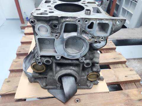 Foto 4ª: Bloque Motor Bmw Serie 1 114 118D BERLINA 143CV 105KW [N47D20C] (2008)