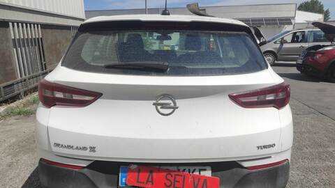 Portón Opel Grandland HN02