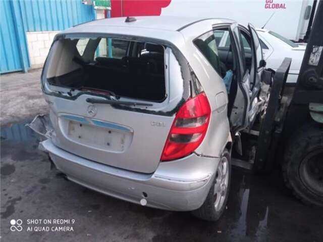 Foto 2ª: Sistema Audio Radio CD Mercedes Clase A 140 2.0 A 180 CDI (169.007) [2.0 LTR. - 80 KW CDI CAT] [OM 640.940]