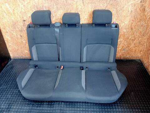 Foto 2ª: Asientos Traseros Volkswagen Polo LIFE 1 TSI 95CV (2021)