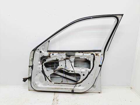 Foto 3ª: Puerta Delantera Derecha Bmw Serie 3 315 2.0 16V DIESEL CAT BERLINA 136CV 100KW [20 4D 1 D] (1998)