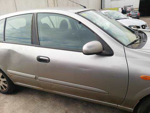 Foto 1ª: Puerta Delantera Derecha Nissan Almera YD22DDT (2002)
