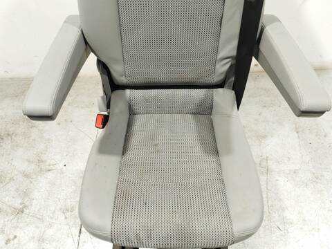 Foto 3ª: Asientos Traseros Mercedes Viano CDI 2.0 639.711 639.713 639.811 639.813 639.815) 109CV 80KW [OM 646.982] (2008)