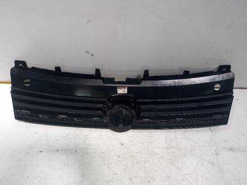 Foto 2ª: Rejilla Delantera Volkswagen Polo ADVANCE BLUEMOTION 90CV [CUSB] (2014)