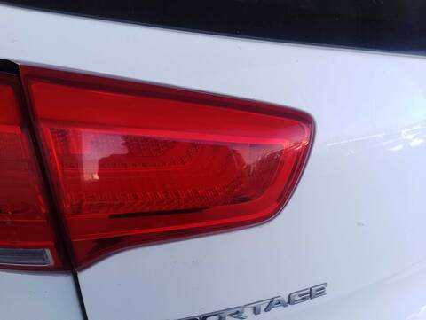 Foto 1ª: Piloto Portón Izquierdo Kia Sportage BUSINESS 2WD 116CV 85KW [D4FD] (2015)