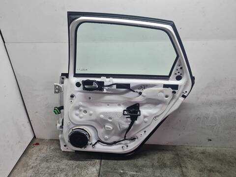 Foto 2ª: Puerta Trasera Derecha Citroen C4 COLLECTION 114CV 84KW [9H05] (2014)