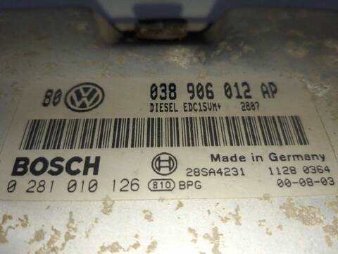 Foto 3ª: Centralita Motor ECU Volkswagen Golf 25 ANIVERSARIO BERLINA 110CV 81KW [ASV] (2000)