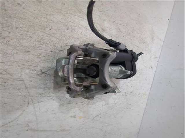 Foto 3ª: Pinza Freno Trasera Derecho Toyota Corolla 1.8 VVTI HYBRID ZWE219) 140CV [2ZR-FXE] (2018)