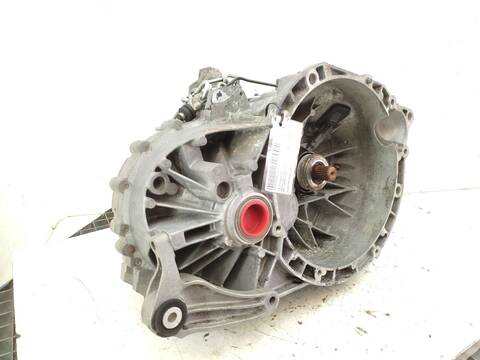 Foto 2ª: Caja Cambios Volvo V50 2.0 DIESEL CAT 136CV 100KW FAMILIAR [D4204T] (2004)