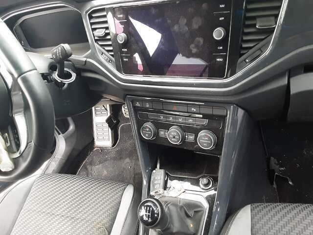 Foto 2ª: Pantalla Multifuncion Volkswagen T-Roc 1.5 TSI 150CV/110KW [DAD] (2018)