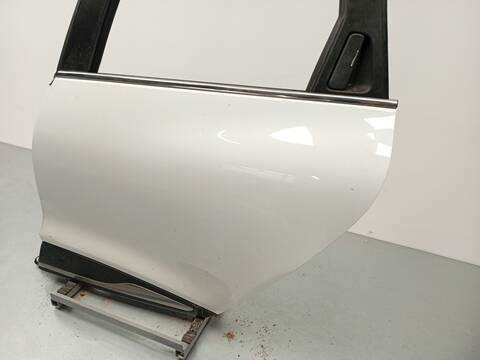 Foto 3ª: Puerta Trasera Izquierda Renault Clio 1.5 DCI 90 KHN3 KHN4) GRANDTOUR 90CV 66KW [K9K628] (2017)