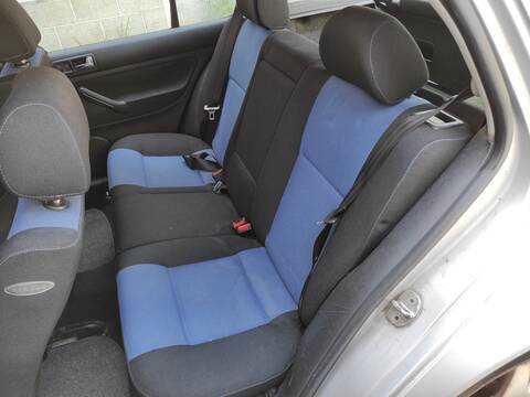 Foto 1ª: Asientos Traseros Volkswagen Golf AHF BERLINA (2000)