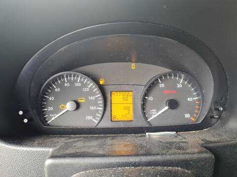 Cuadro de Instrumentos Mercedes Sprinter 210/213/216 CDI 906.611/613) 95CV 70KW CAJA CERRADA