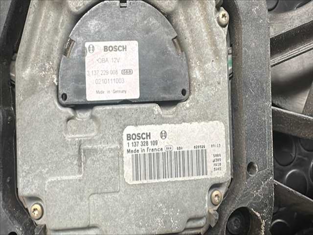 Foto 3ª: Electroventilador Mercedes Clase E 220 2.2 DCI [646961] (2002)