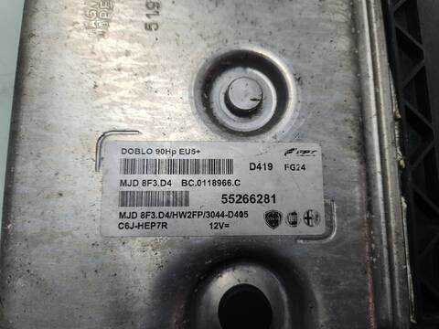 Foto 2ª: Centralita Motor ECU Opel Combo EXPRESSION L1H1 90CV 66KW [263A2000] (2015)