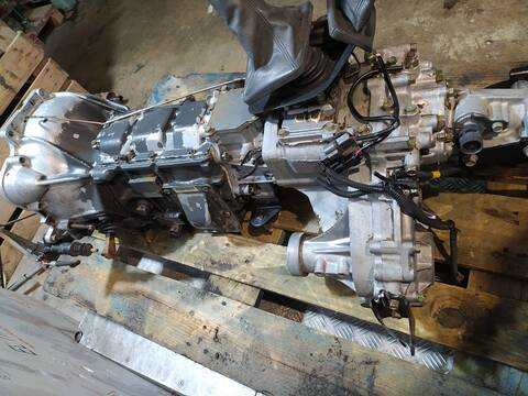 Foto 3ª: Caja Cambios Mitsubishi Montero 2.5 TD GLS PLUS 116CV 85KW [4D56] (2001)