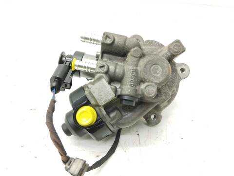Foto 2ª: Bomba Inyeccion Volkswagen Golf ADVANCE BLUEMOTION 105CV 77KW [CLH] (2014)