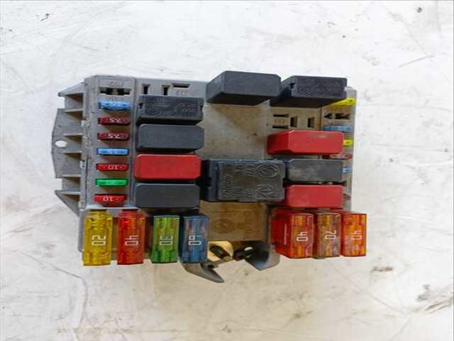 Foto 3ª: Caja Reles Fusibles Fiat Doblo VERSION INDEFINIDA (2001)