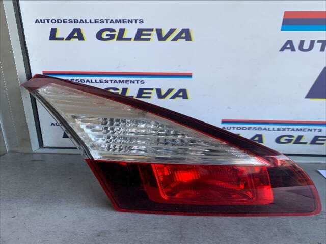 Piloto Portón Izquierdo Renault Megane 1.2 THP 115CV COUPE BERLINA 0CV III COUPE DZ) DESDE 11/2008 / BERLINA BZ D