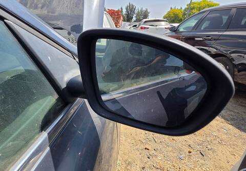 Retrovisor Derecho Renault Megane ZEN 132CV 97KW