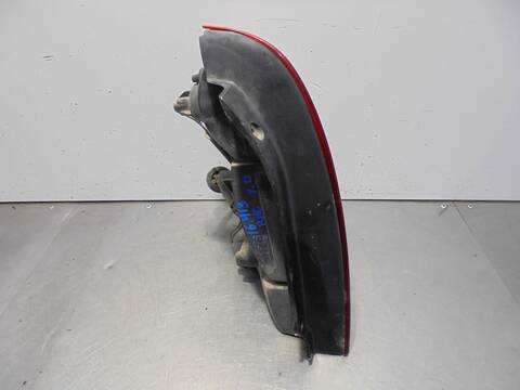 Foto 3ª: Piloto Trasero Derecho Daewoo Nubira 1.6 CAT BERLINA 106CV 78KW [A16DMS] (1999)