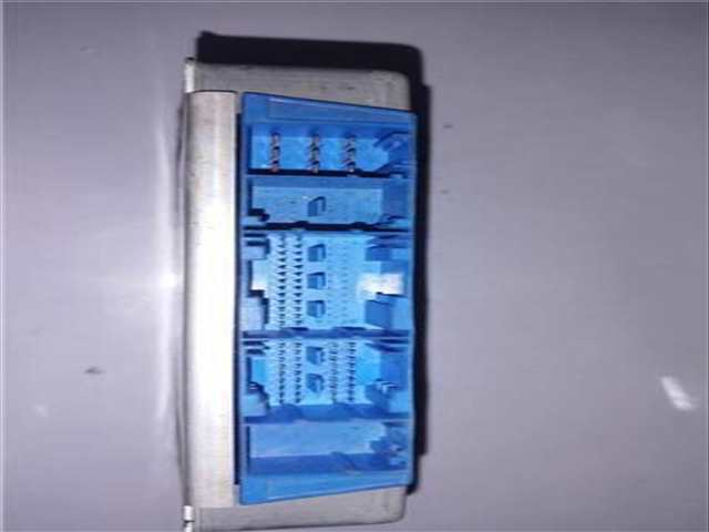 Foto 3ª: Centralita Cambio Automatico Bmw Serie 5 518 2.0 520D [2 0 LTR. - 100 KW 16V DIESEL CAT] BERLINA 136CV