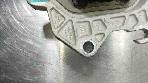 Foto 4ª: Soporte Cambio Nissan Juke N-CONNECTA 117CV 86KW [HRA0] (2021)