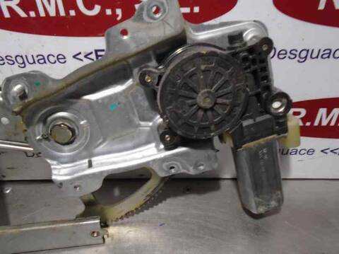 Foto 3ª: Elevalunas Eléctrico Delantero Derecho Toyota Yaris 1.0 CAT 65CV 48KW [1SZFE] (2004)
