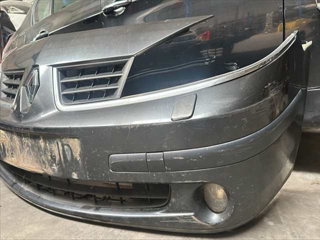 Foto 3ª: Paragolpes Delantero Renault Laguna 1.9 DCI [D/F9Q D6] (2005)